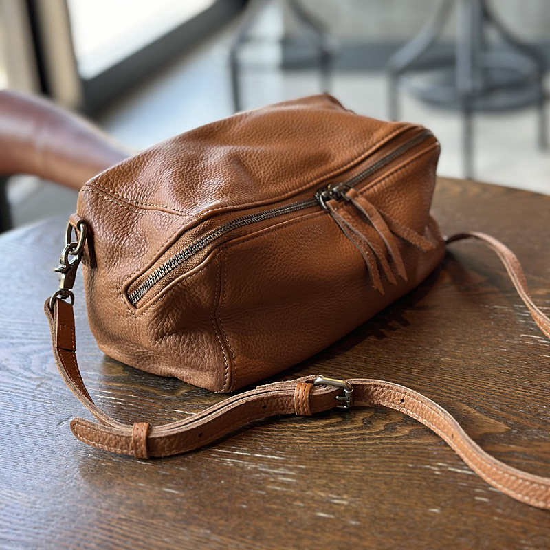 Doctor Bag Leather - 2026 新しいレジャー本革軽量女性ショルダークロスボディバッグレトロソフト牛革多用途バッグ