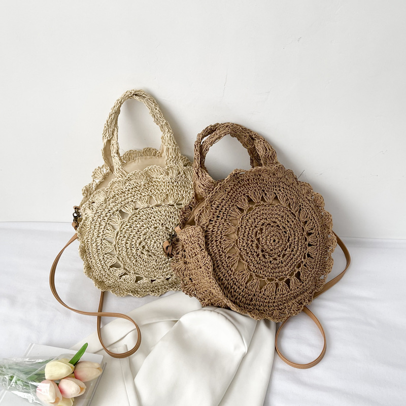 女性の丸い籐のビーチバッグ,透かし彫りのハンドルが付いたカジ - Circle Round Bag のレビューと価格