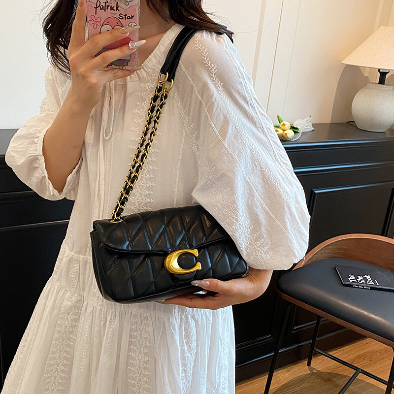 女性用キルティングレザーショルダーバッグ、高級Cロゴゴールド - Women Bags Logo のレビューと価格