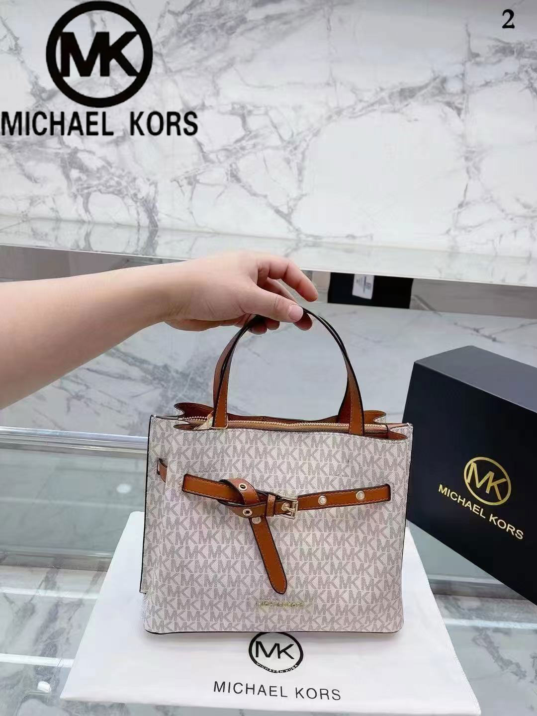 新品高品質2026年マイケルコースクラシックデザインレディー - Women'S Bags Michael Kors のレビューと価格