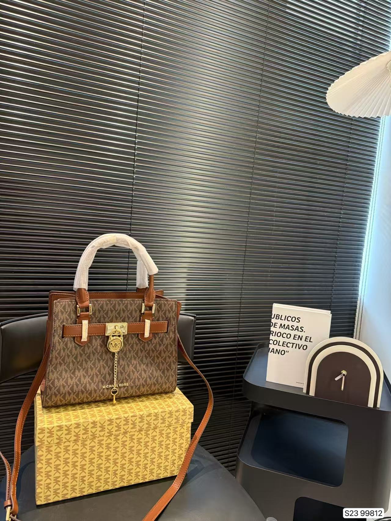 マイケル・コース 高品質 2026年新作 MK ロックバッグ - Women'S Bags Michael Kors のレビューと価格