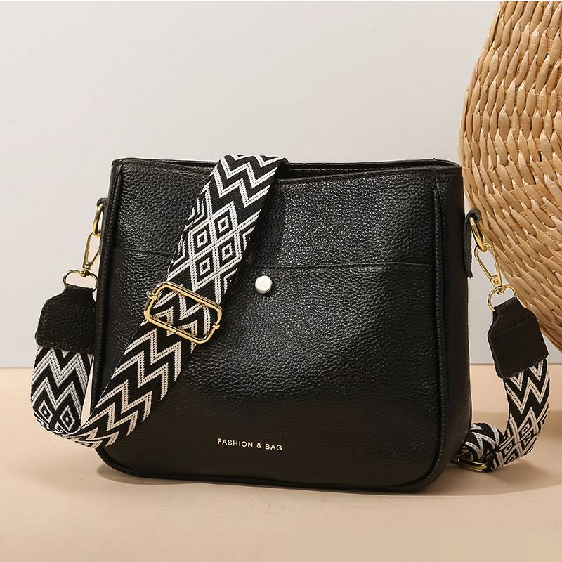 100% 牛革ブランドショルダーバッグ大容量高級デザイナーハ - Women'S Bags Jacquemus のレビューと価格