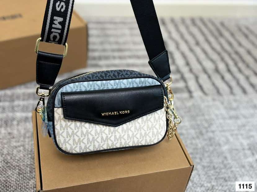 マイケルコース ジェットセット 2026 新スタイル シング - Women'S Bags Michael Kors のレビューと価格