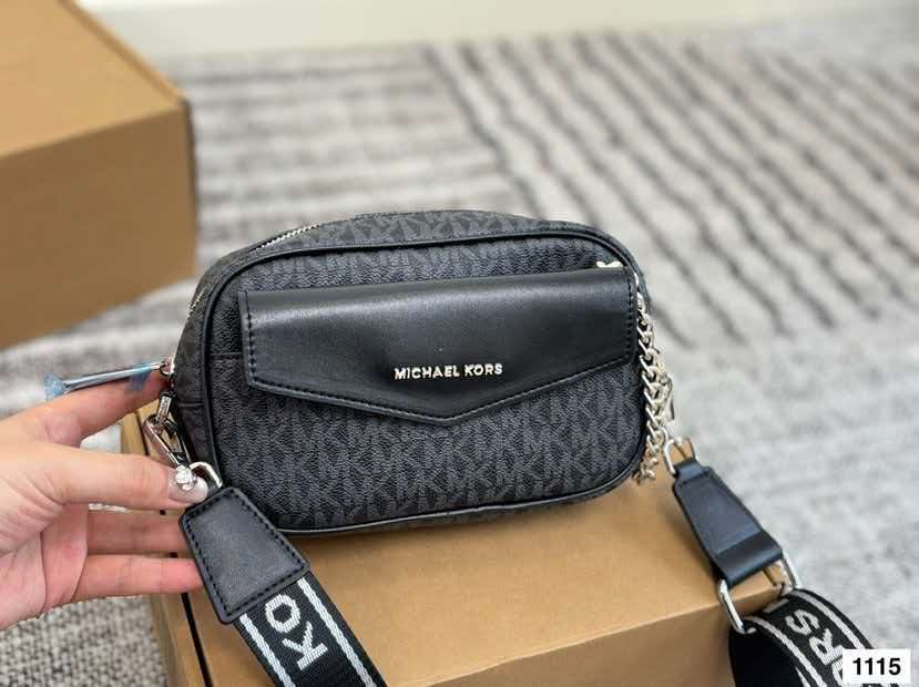 マイケルコース ジェットセット 2026 新スタイル シング - Women'S Bags Michael Kors のレビューと価格
