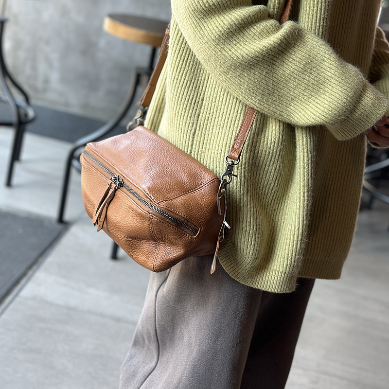 2026 新しいレジャー本革軽量女性ショルダークロスボディバ - Doctor Bag Leather のレビューと価格