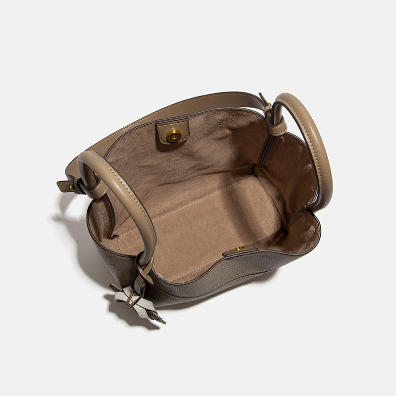 英国風ライトラグジュアリー女性用ハンドバッグ、ニッチデザイナ - Women'S Bags Jacquemus のレビューと価格