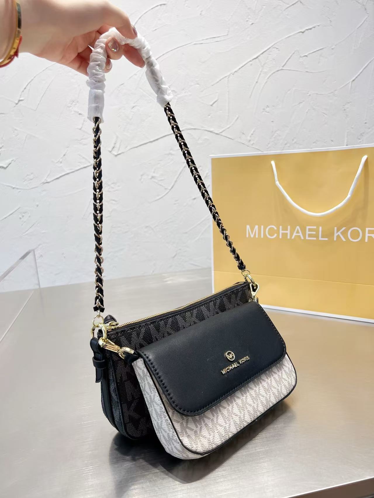 新品のマイケル・コース オール・ジェットセット レディース  - Women'S Bags Michael Kors のレビューと価格