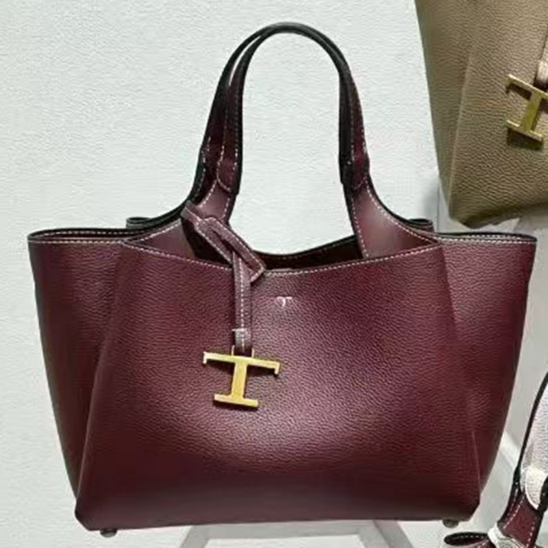 高級デザイナーレザートートバッグ - ソリッドカラーで大容量 - Women'S Bags Jacquemus のレビューと価格